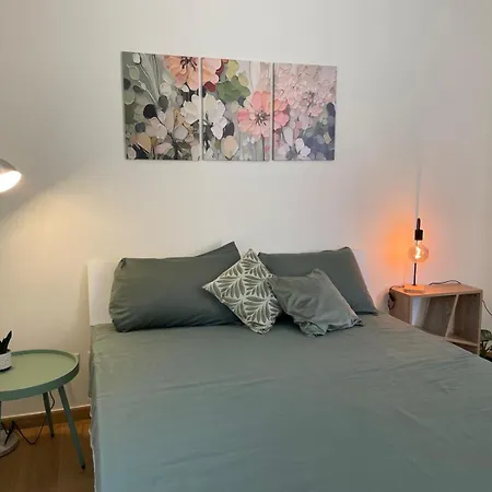 Mickey House 아파트