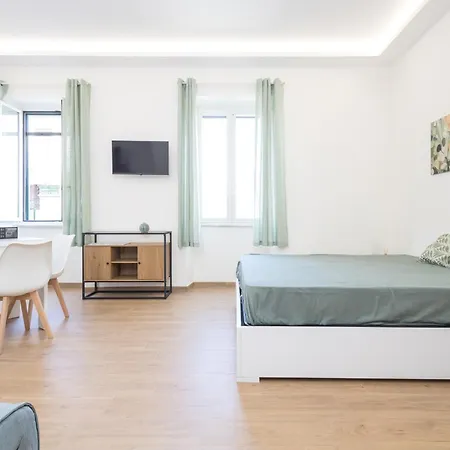 Mickey House 아파트 *